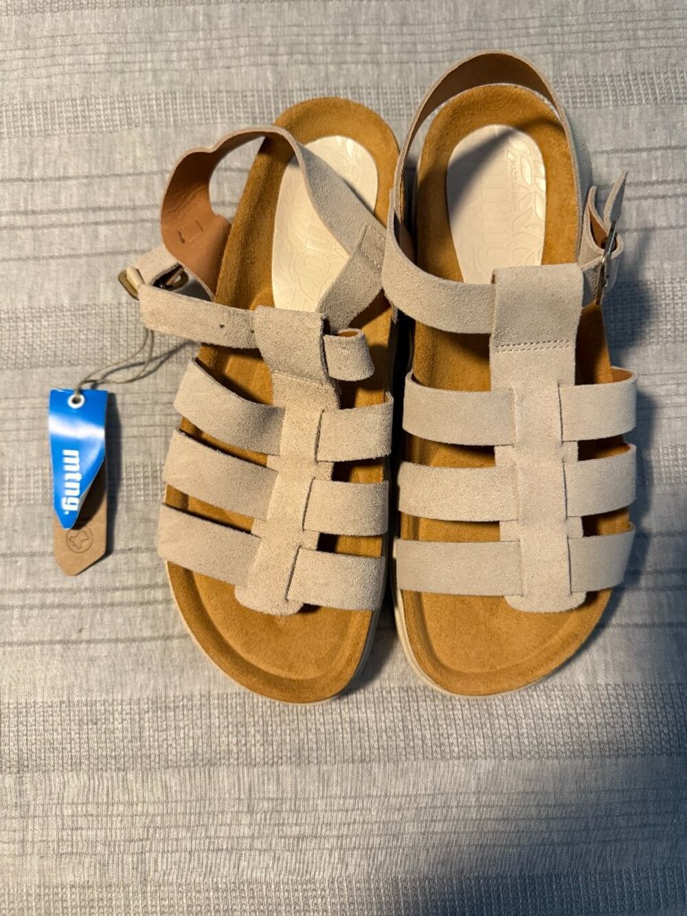 MTNG: Women's Lion's Suede Platform Sandals